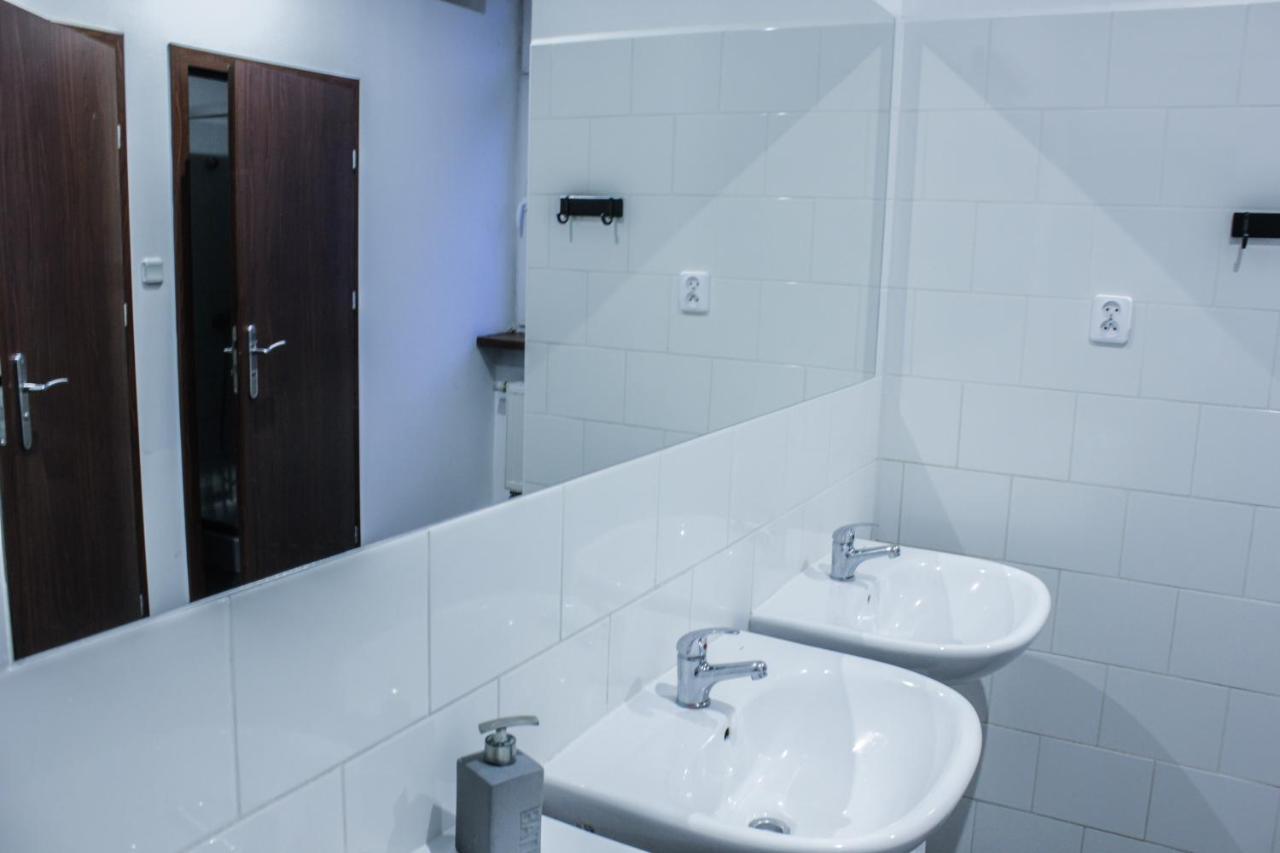Kaliszki Baba Hostel מראה חיצוני תמונה